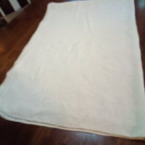 !00% cotton Smith and Johnson throw blanket
